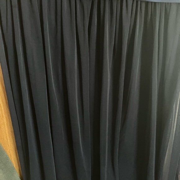 David’s Bridal elegant lace bodice one shoulder Bridesmaid cocktail gown. 10 12 - Picture 8 of 11